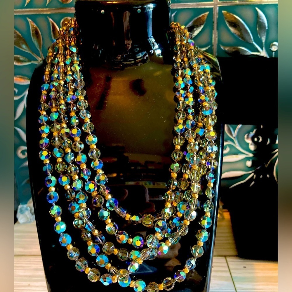 Stunning 5 strand vintage irredescent crystal bead necklace - Picture 1 of 13